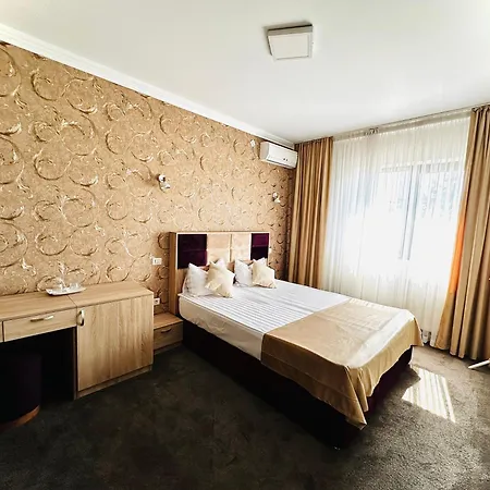 Pensiunea Cristal Hotel